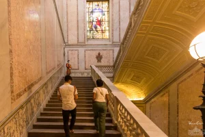 Visita Museus do Vaticano Basílica de São Pedro escadas